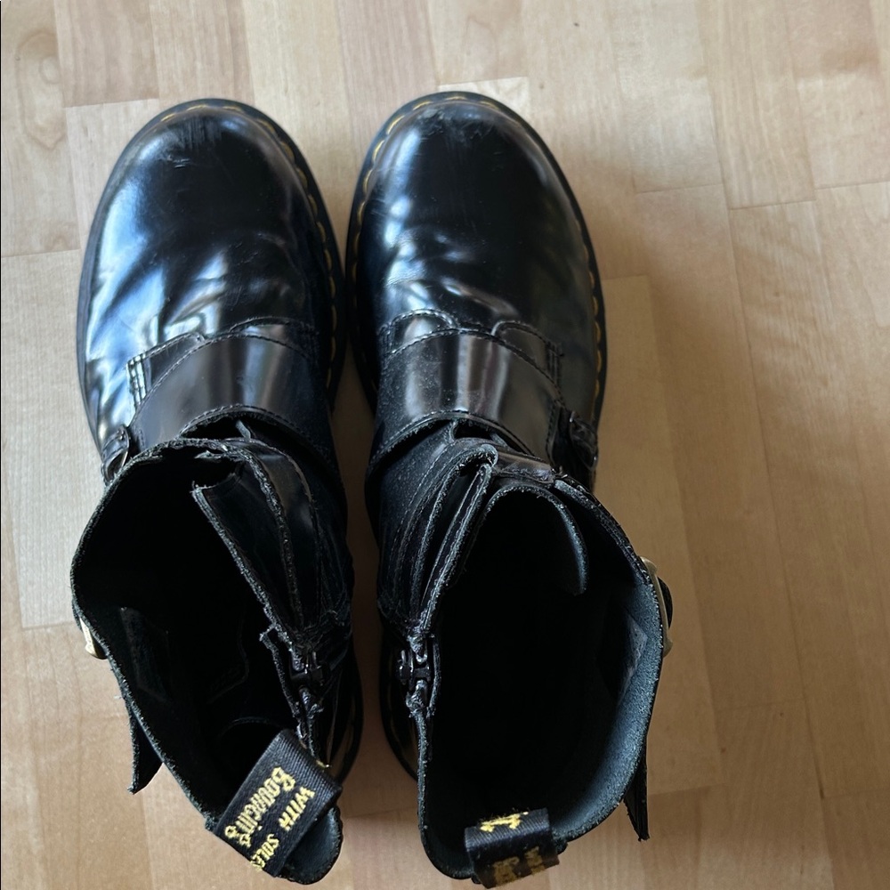 Dr. Martens Black Blake II - Picture 5 of 9